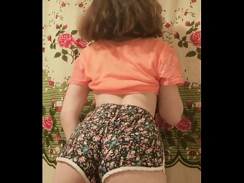 ❤️ 性感的年轻宝贝在镜头前脱下她的短裤 ❤ at porn zh-cn.fulldesisex.ru