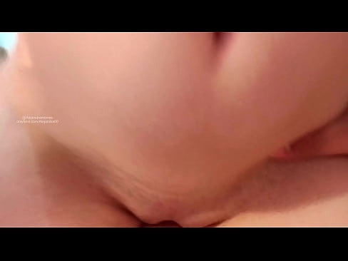 ❤️ 睡在姐姐的房间里，就这样被吵醒了 ❤ at porn zh-cn.fulldesisex.ru